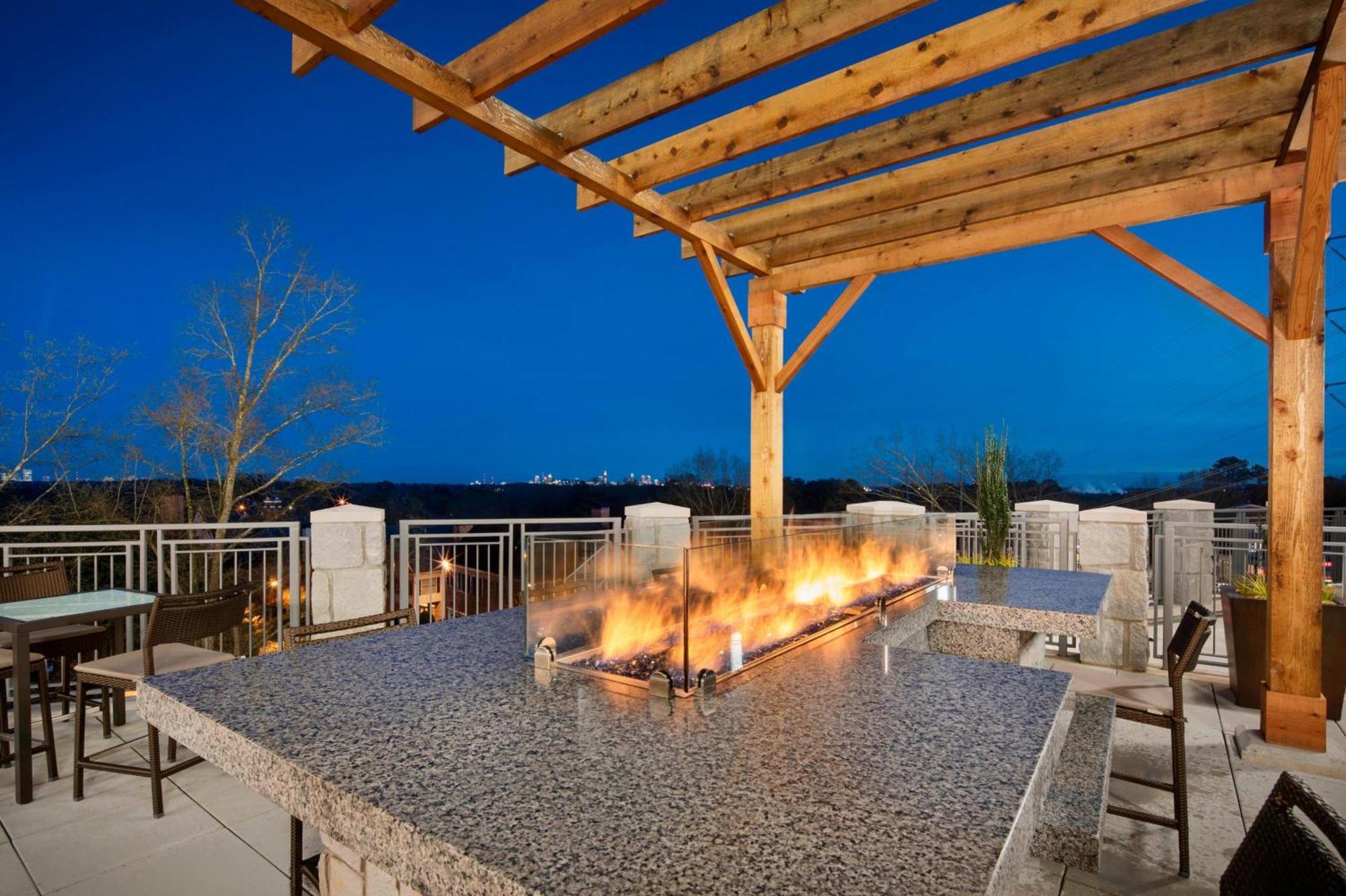 Courtyard By Marriott Atlanta Vinings/Galleria Smyrna Zewnętrze zdjęcie